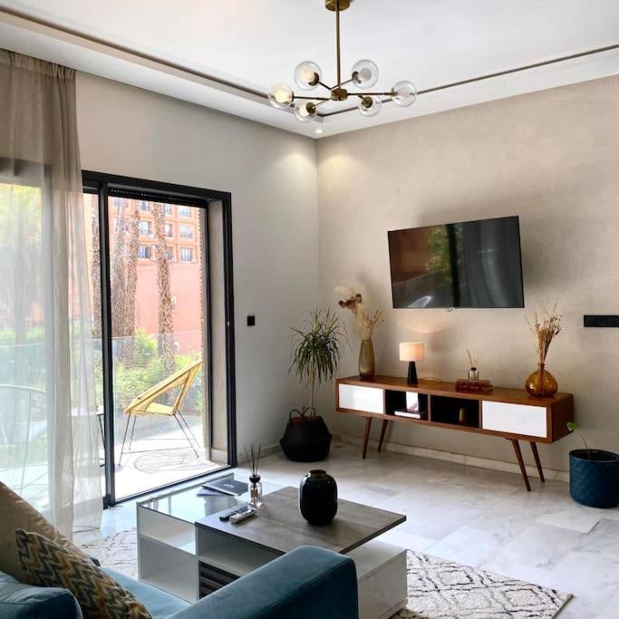 2 Bed With Rooftop Pool & Gym Downtown Marrakech *