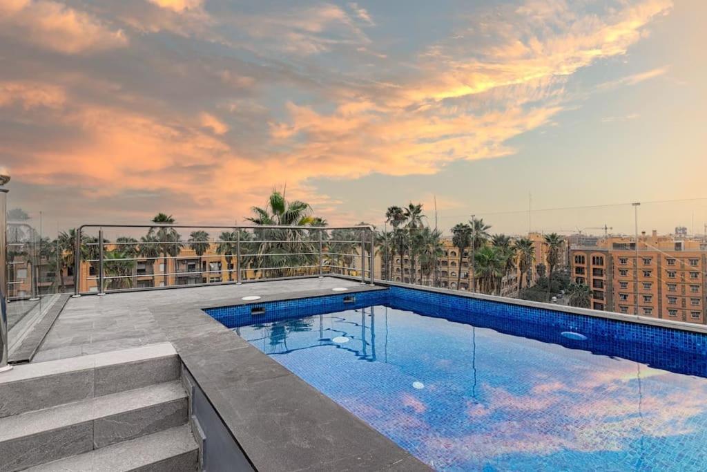 2 Bed With Rooftop Pool & Gym Downtown Marrakech Marrakesh